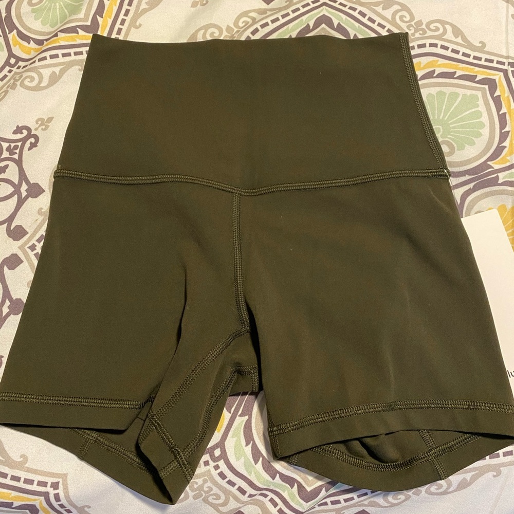 Lululemon align shorts 4”